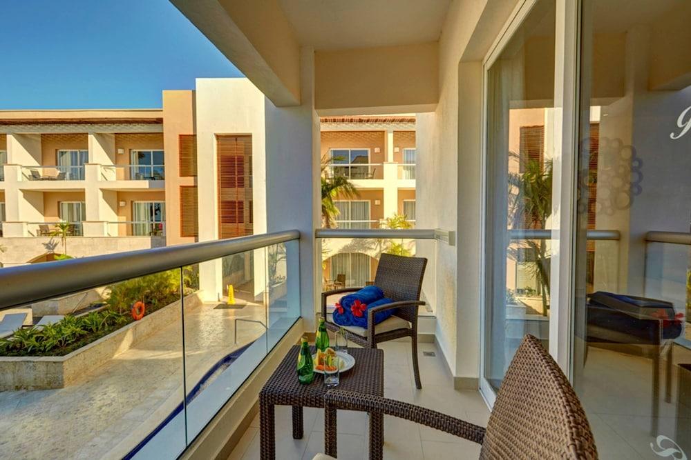 בווארו Royalton Punta Cana, An Autograph Collection All-Inclusive Resort & Casino מראה חיצוני תמונה