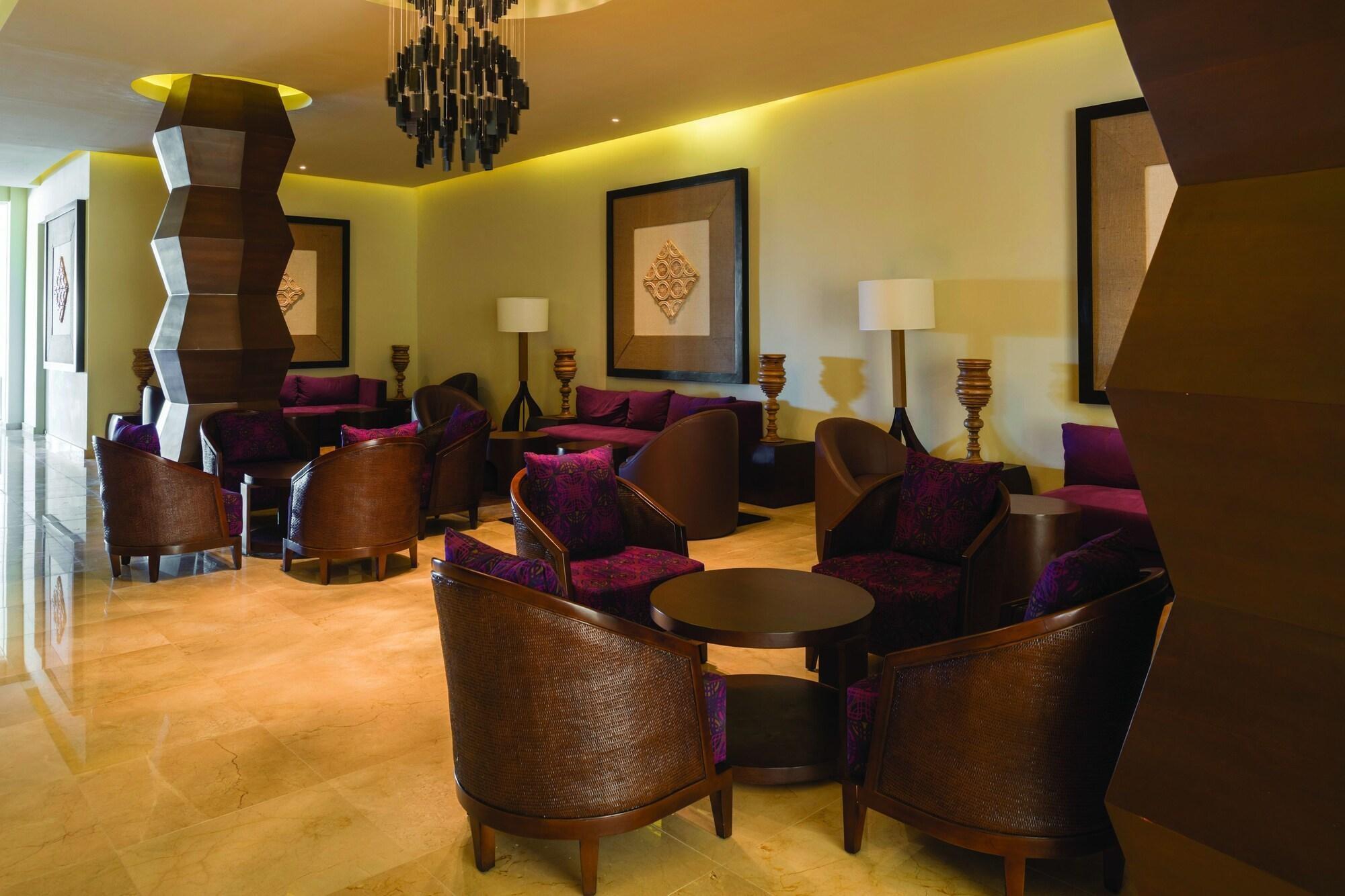 בווארו Royalton Punta Cana, An Autograph Collection All-Inclusive Resort & Casino מראה חיצוני תמונה